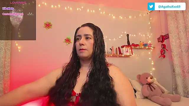 Snapshot of agathaxxx-69 chatting on 02.07.25 agathaxxx-69 online show from 02.07.25
