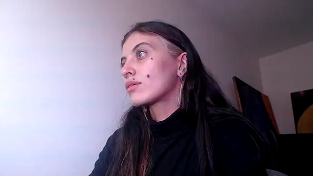 Snapshot of mariecam420 chatting on 12.23.24 mariecam420 online show from 12.23.24