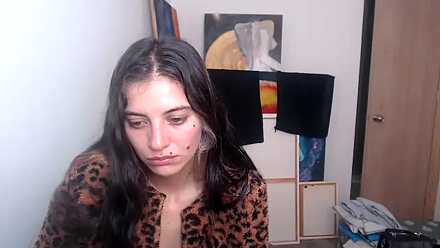 Snapshot of mariecam420 chatting on 12.24.24 mariecam420 online show from 12.24.24