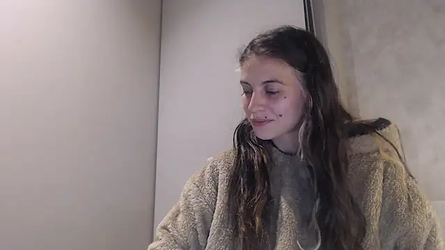 Snapshot of mariecam420 chatting on 01.07.25 mariecam420 online show from 01.07.25