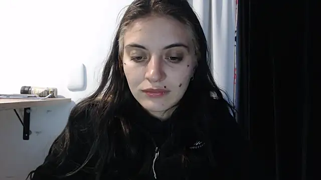 Snapshot of mariecam420 chatting on 01.20.25 mariecam420 online show from 01.20.25