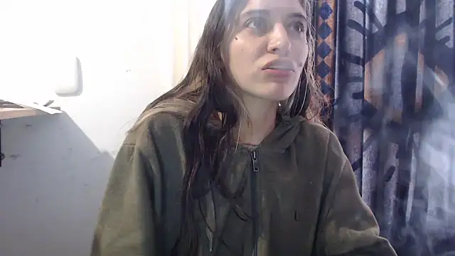 Snapshot of mariecam420 chatting on 01.20.25 mariecam420 online show from 01.20.25