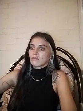 Snapshot of mariecam420 chatting on 02.04.25 mariecam420 online show from 02.04.25