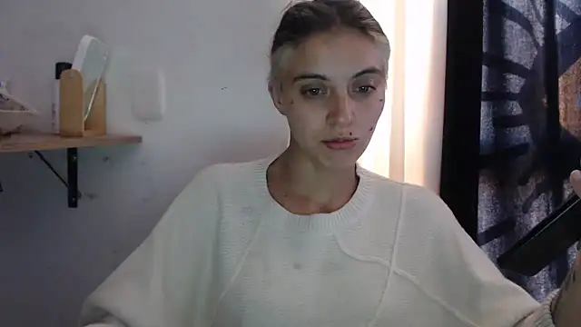 Snapshot of mariecam420 chatting on 02.10.25 mariecam420 online show from 02.10.25