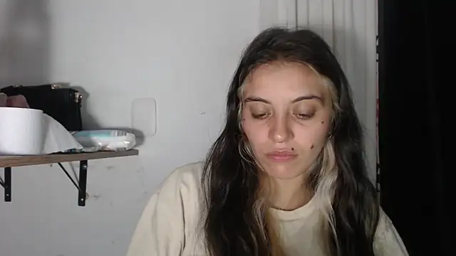 Snapshot of mariecam420 chatting on 02.17.25 mariecam420 online show from 02.17.25