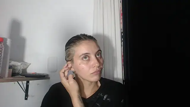 Snapshot of mariecam420 chatting on 02.24.25 mariecam420 online show from 02.24.25