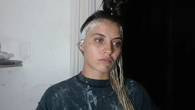 Snapshot of mariecam420 chatting on 02.28.25 mariecam420 online show from 02.28.25