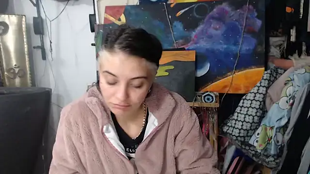 Snapshot of mariecam420 chatting on 03.14.25 mariecam420 online show from 03.14.25