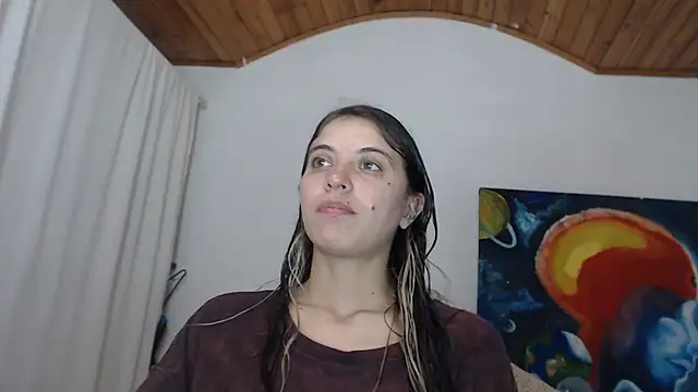 Snapshot of mariecam420 chatting on 10.20.25 mariecam420 online show from 10.20.25