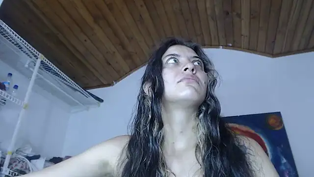 Snapshot of mariecam420 chatting on 10.26.25 mariecam420 online show from 10.26.25