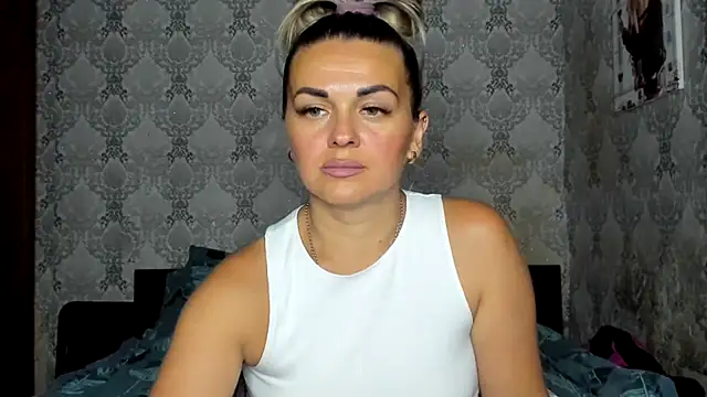NicoletMoore online show from 07.22.26