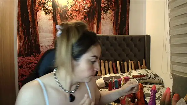 Snapshot of sofia23dirty chatting on 03.03.26 sofia23dirty online show from 03.03.26