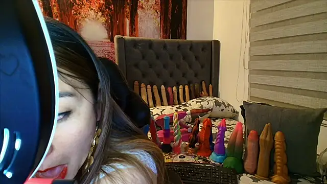 Snapshot of sofia23dirty chatting on 03.15.26 sofia23dirty online show from 03.15.26