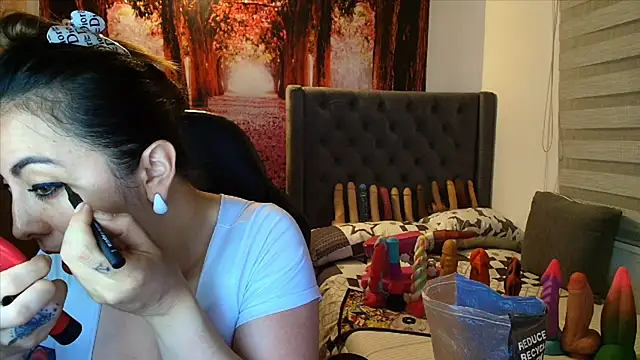 Snapshot of sofia23dirty chatting on 05.14.26 sofia23dirty online show from 05.14.26