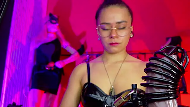 MistressSlut1 online show from 01.07.26