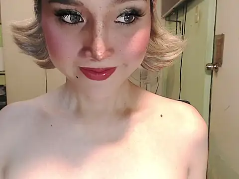 Ezradeliciosa online show from 05.20.26