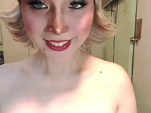 Ezradeliciosa online show from 06.11.26