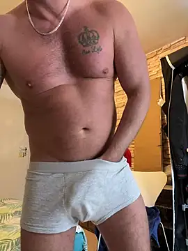 Snapshot of 2guysforu chatting on 02.16.25 2guysforu online show from 02.16.25