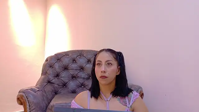 Snapshot of niky_smit chatting on 02.09.26 niky smit online show from 02.09.26