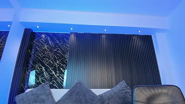 Snapshot of miataylorr1 chatting on 01.10.25 miataylorr1 online show from 01.10.25