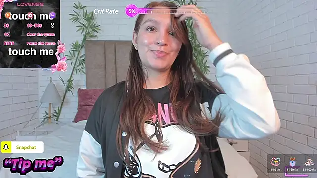 Snapshot of miataylorr1 chatting on 01.13.25 miataylorr1 online show from 01.13.25