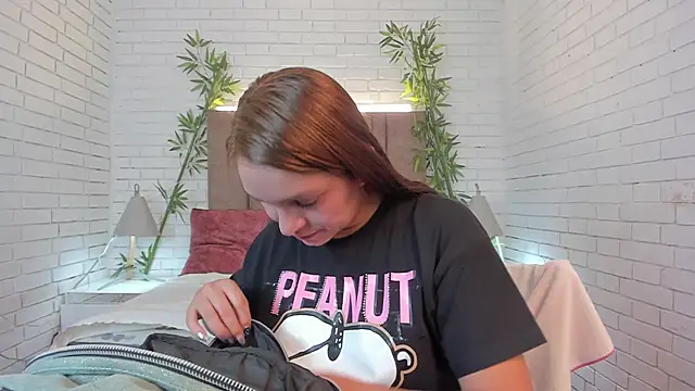 Snapshot of miataylorr1 chatting on 01.13.25 miataylorr1 online show from 01.13.25