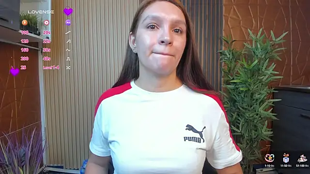 Snapshot of miataylorr1 chatting on 02.19.25 miataylorr1 online show from 02.19.25