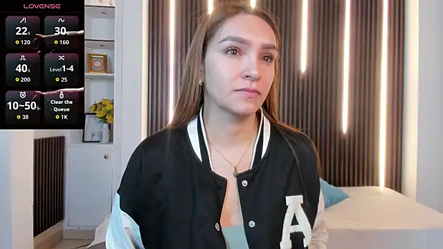 Snapshot of miataylorr1 chatting on 09.22.25 miataylorr1 online show from 09.22.25