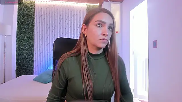 Snapshot of miataylorr1 chatting on 10.15.25 miataylorr1 online show from 10.15.25