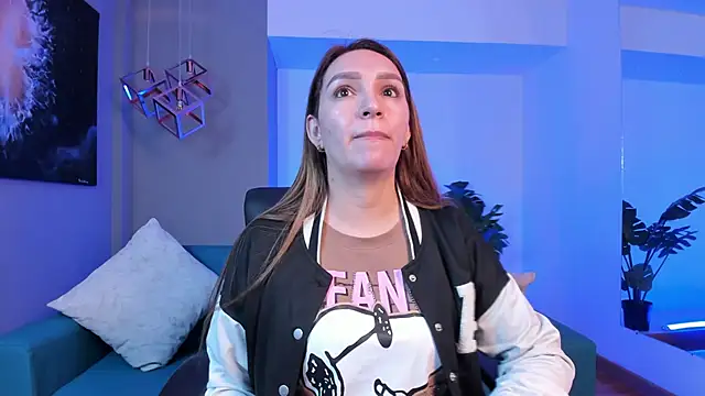 Snapshot of miataylorr1 chatting on 11.13.25 miataylorr1 online show from 11.13.25