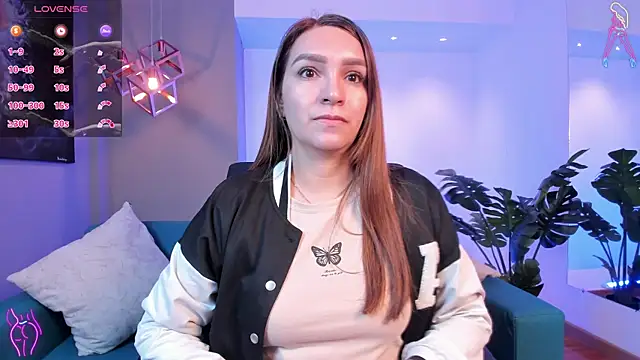 Snapshot of miataylorr1 chatting on 11.25.25 miataylorr1 online show from 11.25.25