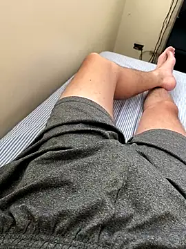 Snapshot of shiiank chatting on 11.15.25 shiiank online show from 11.15.25