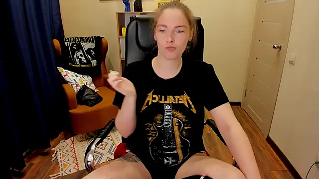  fiona Love online show from 02.21.26