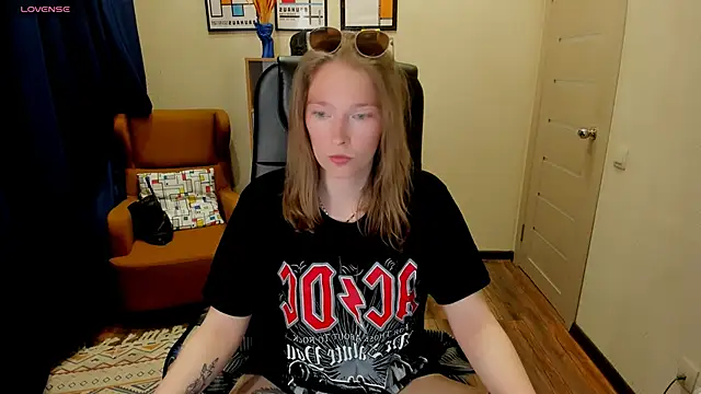  fiona Love online show from 05.14.26