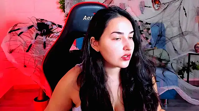 CeceliaJohnson online show from 10.22.25