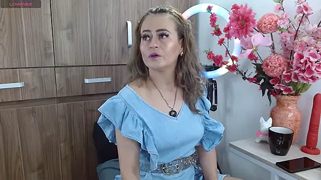 magenta maturr online show from 10.26.25