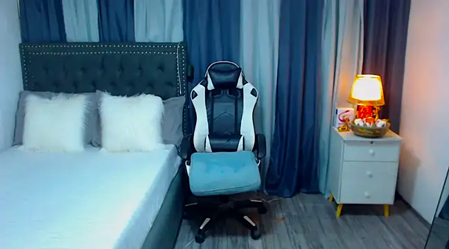 cyberanita online show from 12.30.24