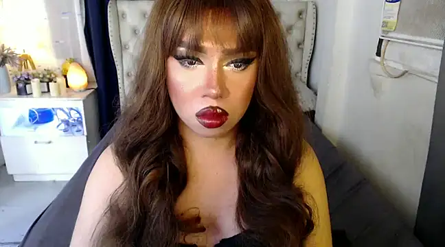 Snapshot of RebecaNextToYou chatting on 12.02.24 RebecaNextToYou online show from 12.02.24