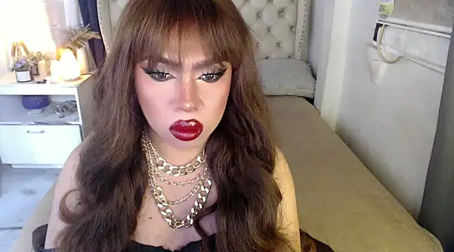 Snapshot of RebecaNextToYou chatting on 01.30.25 RebecaNextToYou online show from 01.30.25