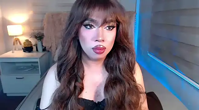 Snapshot of RebecaNextToYou chatting on 02.27.25 RebecaNextToYou online show from 02.27.25