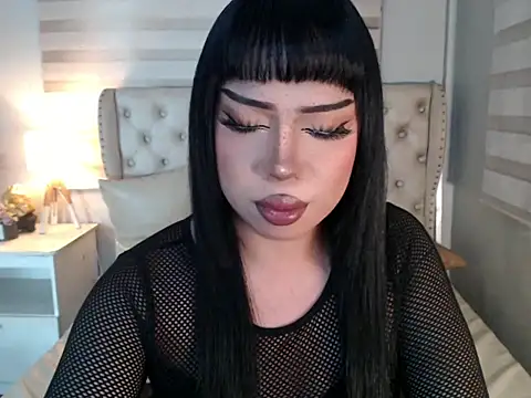 RebecaNextToYou online show from 06.04.26