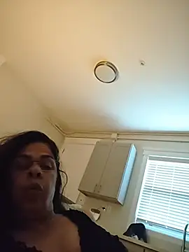 Susannemilf online show from 10.27.25