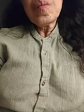 Susannemilf online show from 12.17.25