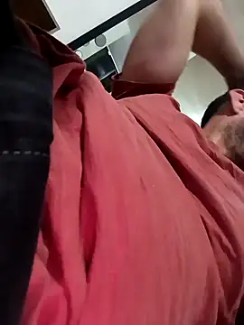 Snapshot of javiermarval83 chatting on 01.24.25 javiermarval83 online show from 01.24.25