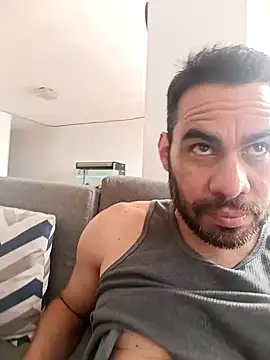 Snapshot of javiermarval83 chatting on 01.30.25 javiermarval83 online show from 01.30.25