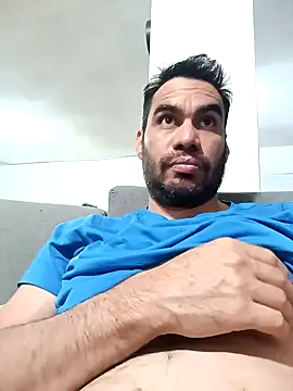 Snapshot of javiermarval83 chatting on 02.04.25 javiermarval83 online show from 02.04.25