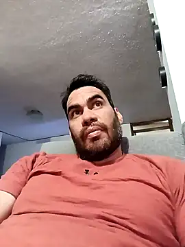 Snapshot of javiermarval83 chatting on 02.12.25 javiermarval83 online show from 02.12.25