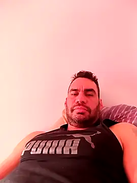 Snapshot of javiermarval83 chatting on 02.18.26 javiermarval83 online show from 02.18.26