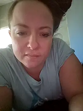 julimonroe online show from 02.25.26