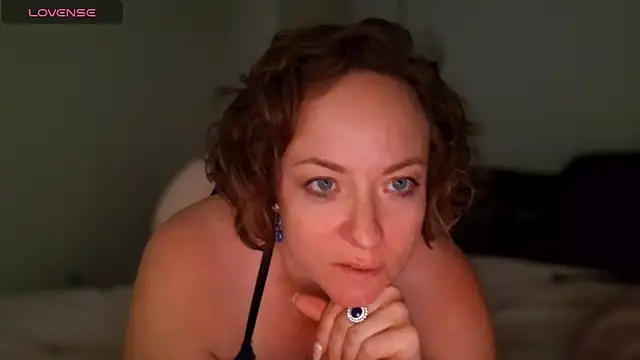 julimonroe online show from 04.24.26